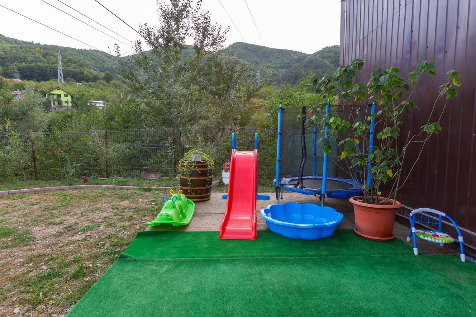 Penzion Casa Vio Nehoiu Exteriér fotografie